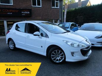 Peugeot 308 1.6 HDi Envy Hatchback 5dr Diesel Manual (115 g/km, 92 bhp)