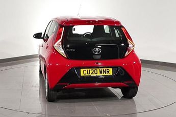 TOYOTA AYGO 1.0 VVT-i x-play Hatchback 5dr Petrol x-shift Euro 6 (71 ps)