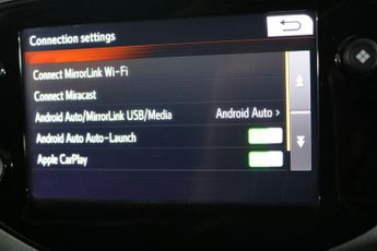 TOYOTA AYGO 1.0 VVT-i x-play Hatchback 5dr Petrol x-shift Euro 6 (71 ps)