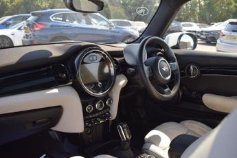 MINI Electric Hatch Cooper SE 32.6kWh Level 3 Hatchback 3dr Electric Auto (184 ps)