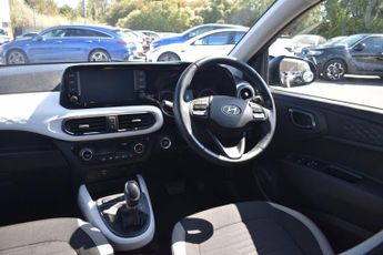 HYUNDAI I10 1.0 Premium Hatchback 5dr Petrol Auto Euro 6 (s/s) (67 ps)