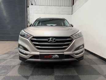 HYUNDAI TUCSON 2.0 CRDi SE Nav SUV 5dr Diesel Auto 4WD Euro 6 (136 ps)