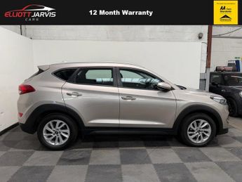HYUNDAI TUCSON 2.0 CRDi SE Nav SUV 5dr Diesel Auto 4WD Euro 6 (136 ps)