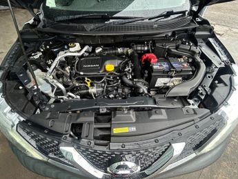 NISSAN QASHQAI 1.6 dCi Tekna SUV 5dr Diesel XTRON 2WD Euro 6 (s/s) (130 ps)
