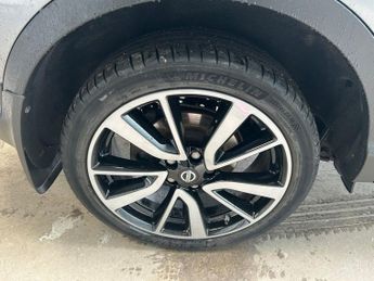 NISSAN QASHQAI 1.6 dCi Tekna SUV 5dr Diesel XTRON 2WD Euro 6 (s/s) (130 ps)