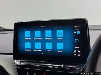 VOLKSWAGEN ID.4 Pure 52kWh Life SUV 5dr Electric Auto (148 ps)