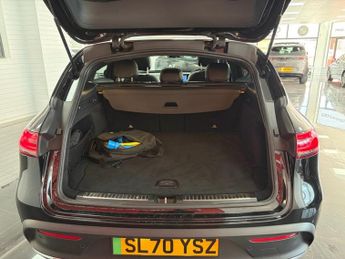MERCEDES-BENZ EQC EQC 400 80kWh AMG Line (Premium Plus) SUV 5dr Electric Auto 4MAT