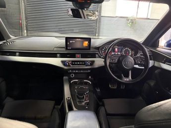 AUDI A4 2.0 TFSI S line Saloon 4dr Petrol S Tronic Euro 6 (s/s) (190 ps)