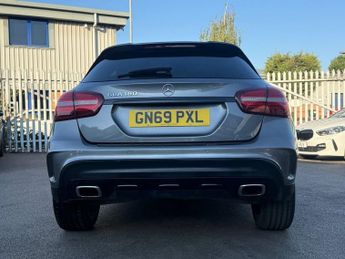 MERCEDES-BENZ GLA 1.6 GLA180 AMG Line Edition SUV 5dr Petrol 7G-DCT Euro 6 (s/s) (