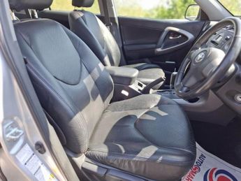 TOYOTA RAV4 2.0 XT4 SUV 5dr Petrol Automatic 4WD (212 g/km, 150 bhp)