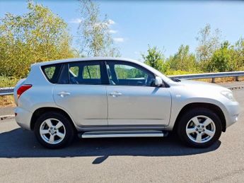 TOYOTA RAV4 2.0 XT4 SUV 5dr Petrol Automatic 4WD (212 g/km, 150 bhp)