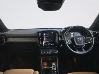 VOLVO XC40 1.5 T3 Inscription Pro SUV 5dr Petrol Auto Euro 6 (s/s) (163 ps)