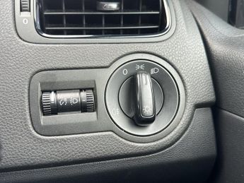 VOLKSWAGEN POLO 1.2 S Hatchback 5dr Petrol Manual Euro 5 (A/C) (60 ps)