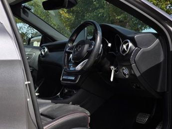 MERCEDES-BENZ A CLASS 2.1 A200d AMG Line (Premium Plus) Hatchback 5dr Diesel 7G-DCT Eu