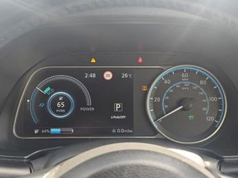 NISSAN LEAF 40kWh N-Connecta Hatchback 5dr Electric Auto (150 ps)