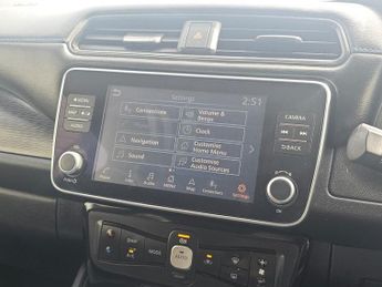 NISSAN LEAF 40kWh N-Connecta Hatchback 5dr Electric Auto (150 ps)