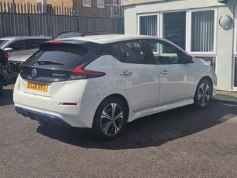NISSAN LEAF 40kWh N-Connecta Hatchback 5dr Electric Auto (150 ps)