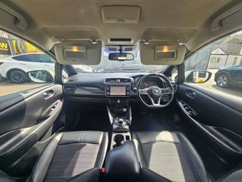 NISSAN LEAF 40kWh N-Connecta Hatchback 5dr Electric Auto (150 ps)