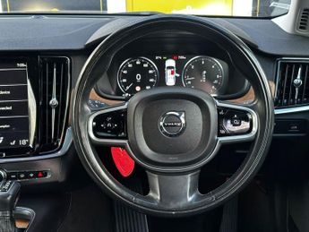 VOLVO S90 2.0 D4 Inscription Saloon 4dr Diesel Auto Euro 6 (s/s) (190 ps)