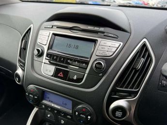HYUNDAI IX35 2.0 CRDi Premium SUV 5dr Diesel Manual 4WD Euro 5 (134 bhp)