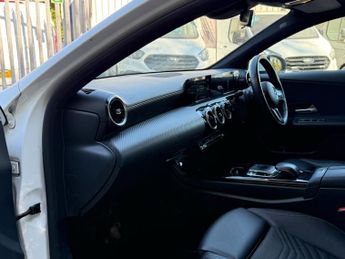 MERCEDES-BENZ A CLASS 1.3 A180 SE Hatchback 5dr Petrol 7G-DCT Euro 6 (s/s) (136 ps)