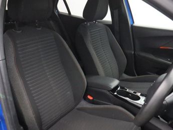 PEUGEOT E-2008 50kWh Active Premium + SUV 5dr Electric Auto (7kW Charger) (136 