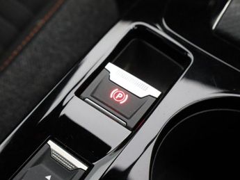 PEUGEOT E-2008 50kWh Active Premium + SUV 5dr Electric Auto (7kW Charger) (136 