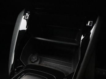 PEUGEOT E-2008 50kWh Active Premium + SUV 5dr Electric Auto (7kW Charger) (136 