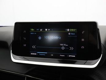 PEUGEOT E-2008 50kWh Active Premium + SUV 5dr Electric Auto (7kW Charger) (136 