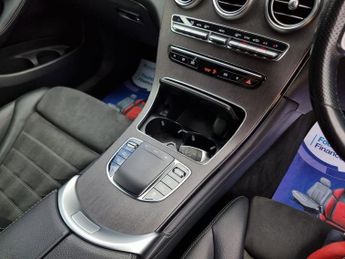 MERCEDES-BENZ GLC 2.0 GLC220d AMG Line SUV 5dr Diesel G-Tronic+ 4MATIC Euro 6 (s/s