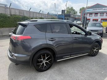 TOYOTA RAV4 2.5 VVT-h Design SUV 5dr Petrol Hybrid CVT 4WD Euro 6-2 FORMER K