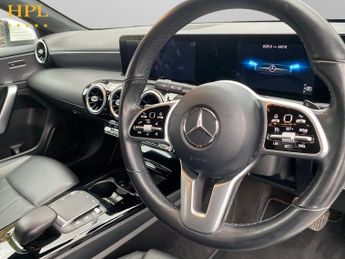 MERCEDES-BENZ A CLASS 2.0 A180d Sport Edition (Executive) Hatchback 5dr Diesel 8G-DCT 