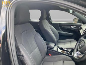 VOLVO XC40 Recharge 69kWh Plus SUV 5dr Electric Auto (231 ps)