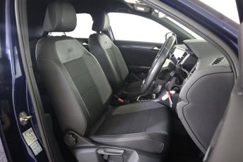 VOLKSWAGEN T-ROC 1.5 TSI EVO R-Line DSG Euro 6 (s/s) 5dr
