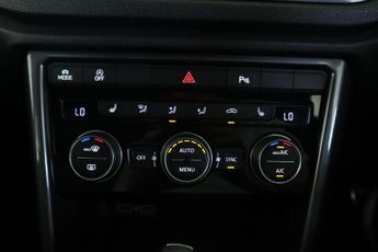 VOLKSWAGEN T-ROC 1.5 TSI EVO R-Line DSG Euro 6 (s/s) 5dr