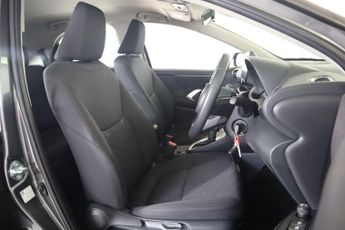 TOYOTA YARIS 1.5 VVT-h Icon E-CVT Euro 6 (s/s) 5dr