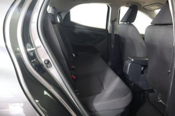 TOYOTA YARIS 1.5 VVT-h Icon E-CVT Euro 6 (s/s) 5dr