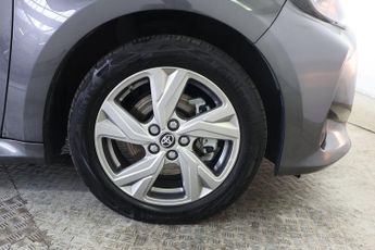 TOYOTA YARIS 1.5 VVT-h Icon E-CVT Euro 6 (s/s) 5dr