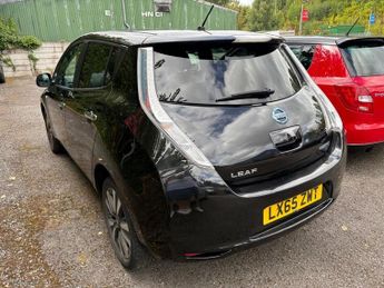 NISSAN LEAF 24kWh Tekna Hatchback 5dr Electric Auto (107 bhp)