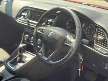 SEAT LEON 1.6 TDI CR SE Sport Tourer 5dr Diesel DSG Euro 5 (s/s) (105 ps)