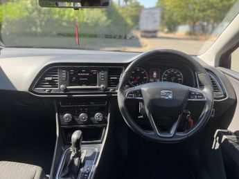 SEAT LEON 1.6 TDI CR SE Sport Tourer 5dr Diesel DSG Euro 5 (s/s) (105 ps)