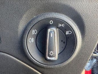 SEAT LEON 1.6 TDI CR SE Sport Tourer 5dr Diesel DSG Euro 5 (s/s) (105 ps)
