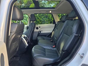 LAND ROVER RANGE ROVER SPORT 3.0 SD V6 HSE SUV 5dr Diesel Auto 4WD Euro 6 (s/s) (306 ps)