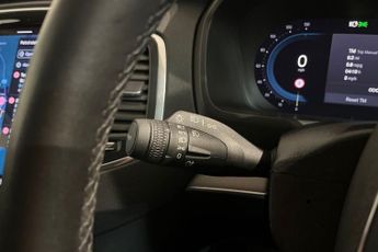 VOLVO XC90 2.0 B5 MHEV Core SUV 5dr Petrol Hybrid Auto 4WD Euro 6 (s/s) (25