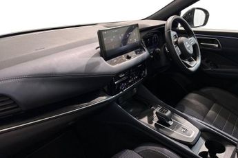 NISSAN QASHQAI 1.3 DIG-T MHEV Tekna SUV 5dr Petrol Hybrid XTRON Euro 6 (s/s) (1