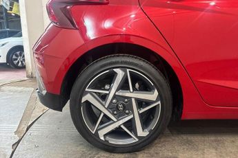 HYUNDAI I20 1.0 T-GDi Premium Hatchback 5dr Petrol DCT Euro 6 (s/s) (100 ps)