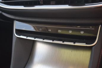 MG MG HS 1.5 T-GDI Exclusive SUV 5dr Petrol DCT Euro 6 (s/s) (162 ps)