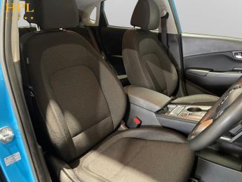 HYUNDAI KONA 64kWh Premium SUV 5dr Electric Auto (10.5kW Charger) (204 ps)