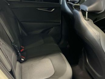 KIA NIRO 64.8kWh 2 SUV 5dr Electric Auto (201 bhp)