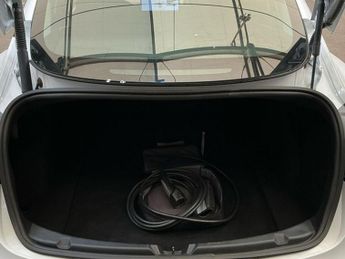 TESLA Model 3 (Dual Motor) Long Range Saloon 4dr Electric Auto 4WDE (346 ps)